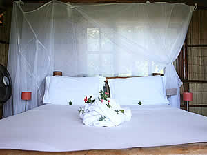 Praia do Sol Resort, Bilene - Praia do Sol Resort Accommodation - bedroom