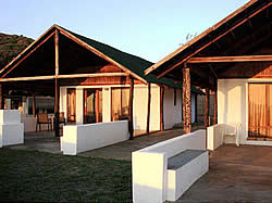 Zavora Lodge beachfront houses, bungalows and campsites.