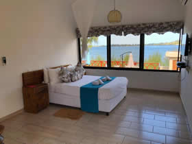 Villa Espanhola Bilene in Vila Praia Do Bilene offers a private beach area and direct beachfront access. Villa Espanhola Bilene in Vila Praia Do Bilene offers a private beach area and direct beachfront access.